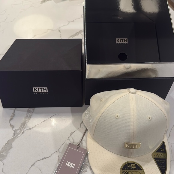 Kith hat 7 5/8. - Picture 2 of 2